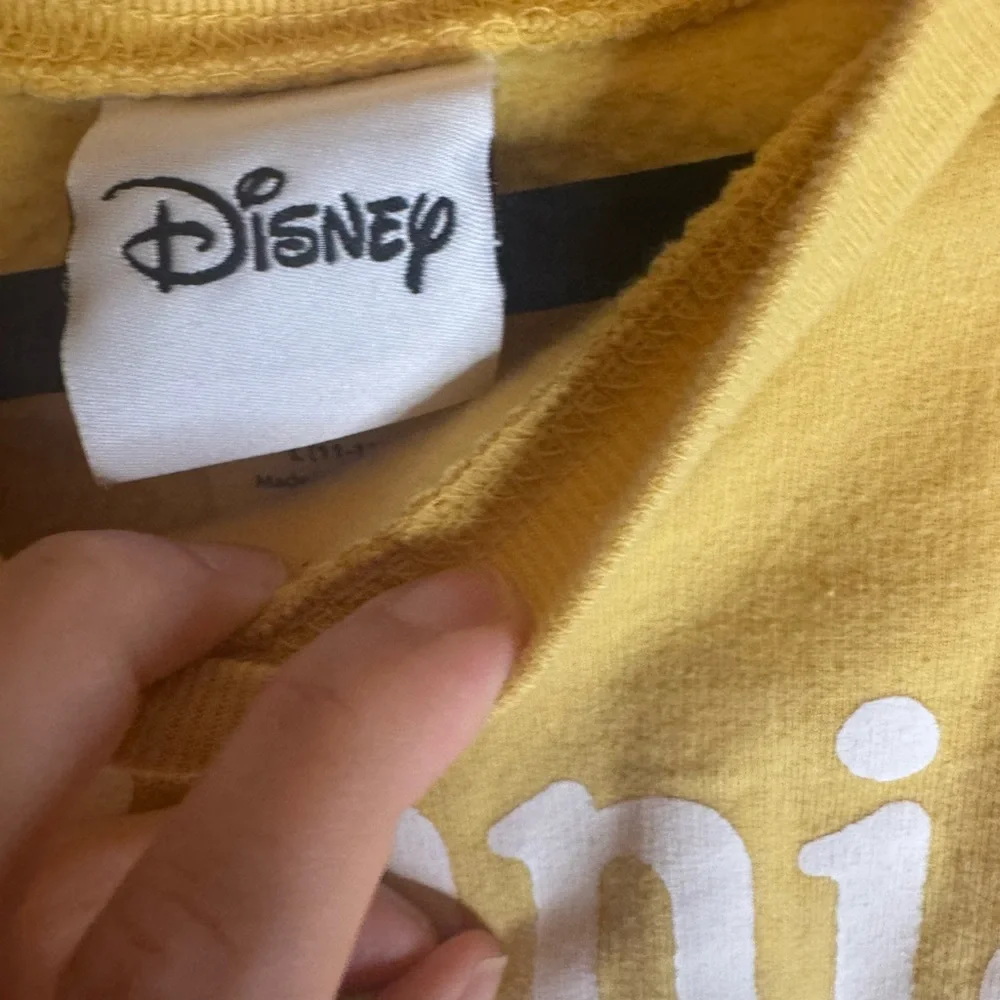 Disney Kids Large Winnie the Pooh Golden Yellow Casual Y2K Wear